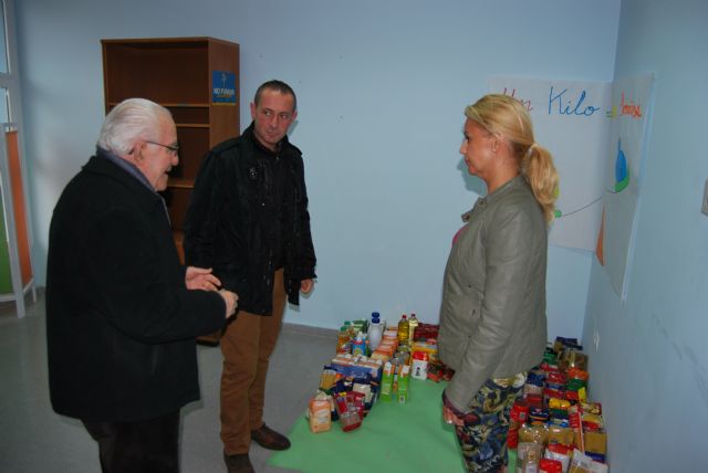 La Guardería Municipal entrega alimentos para las familias necesitadas de Fuente Álamo - 1, Foto 1