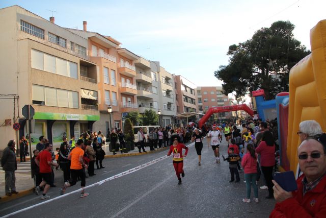 Puerto Lumbreras despide el año con la IV carrera popular solidaria 'San Silvestre' - 2, Foto 2