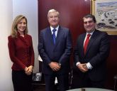 Fecoam y Banco Santander firman un convenio para facilitar la financiación a los socios y trabajadores de cooperativas