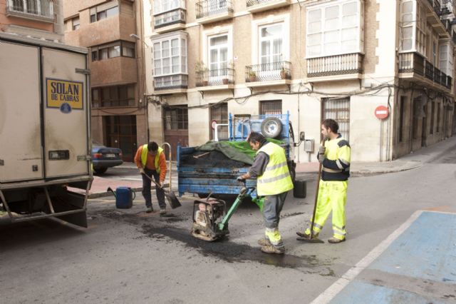 Seis mil kilos de alquitran para bachear la ciudad - 2, Foto 2