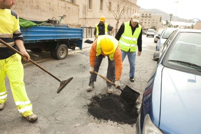 Seis mil kilos de alquitran para bachear la ciudad - 3, Foto 3