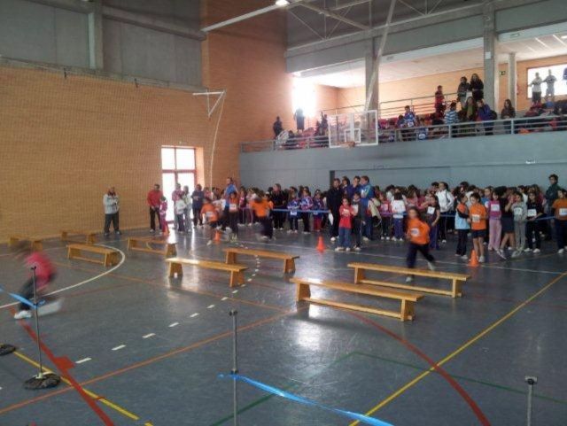 El pabellón de San José de Lorca acogerá mañana martes la fase local de 'Jugando al Atletismo' en categoría benjamín - 1, Foto 1