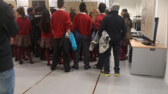 Éxito de visitantes en la exposición conmemorativa del 525 aniversario de los Reyes Católicos en el Reino de Murcia - 2, Foto 2