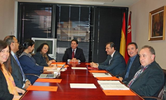 La Comunidad analiza la situación de los profesionales dedicados a la intermediación inmobiliaria - 1, Foto 1