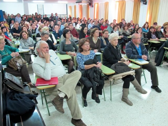 La Comunidad pone en marcha un programa de formación en idiomas con funcionarios tutores de sus compañeros - 1, Foto 1