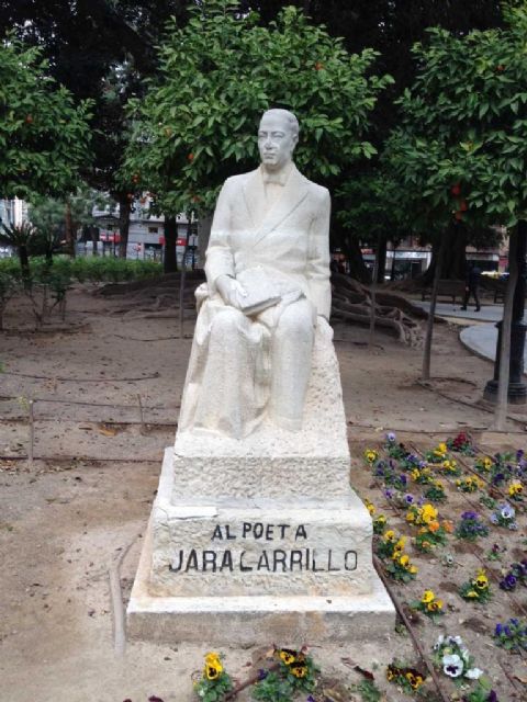 El Ayuntamiento acomete la restauración integral de la escultura en homenaje al poeta Pedro Jara Carrillo - 1, Foto 1