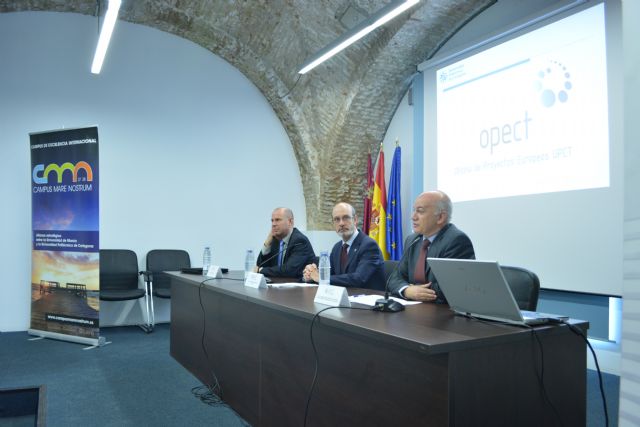 Germán Sancho, José Antonio Franco y Eduardo Osuna, durante la inauguración de la jornada., Foto 1