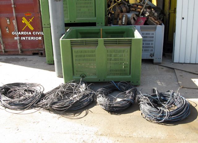 La Guardia Civil desmantela un grupo organizado dedicado al robo de cableado de alumbrado público en la Región - 4, Foto 4