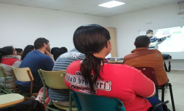 INFORMADLE llega a Cruz Roja y la Escuela Taller Tentegorra - 1, Foto 1