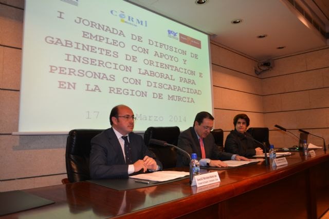 La Comunidad y CROEM promueven la integración de las personas con discapacidad en el mercado de trabajo - 1, Foto 1