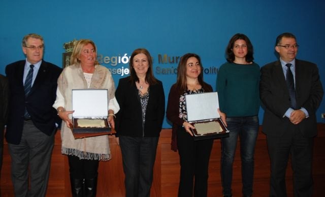 Sanidad otorga el Premio ´Salutis Gratia´ a la asociación ´Proyecto Abraham´ y el ´Sanitati Libenter´ a la Unión Murciana de Hospitales - 1, Foto 1