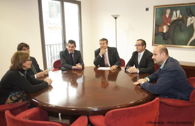 Sintonía y cordialidad en el primer encuentro de la nueva directiva del F.C. Cartagena y el Ayuntamiento - 2, Foto 2