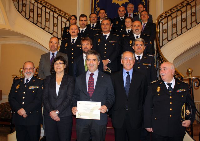 La División de Personal de la Policía Nacional recibe la Certificación de Nivel de Excelencia y el sello AEVAL del modelo EFQM - 1, Foto 1