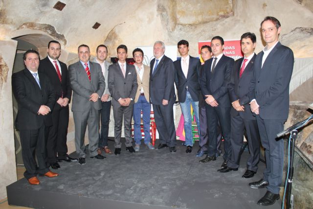 El II Concurso de Toreo de Salón y la entrega de los premios 'Coso ceheginero' prosiguen las Jornadas Taurinas - 2, Foto 2