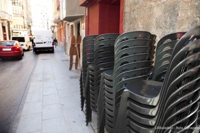 Las sillas de Semana Santa ya ocupan su sitio en el recorrido de las procesiones - 2, Foto 2