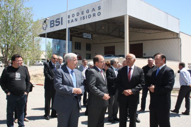 Alberto Garre visita Jumilla en la que ha sido una de las primeras visitas oficiales como presidente de la Comunidad Autónoma de Murcia - 2, Foto 2