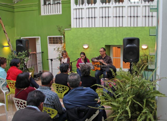 Puerto Lumbreras acogió el espectáculo cultural Poetas y Cuadrilleras. Vivencias musicales - 1, Foto 1