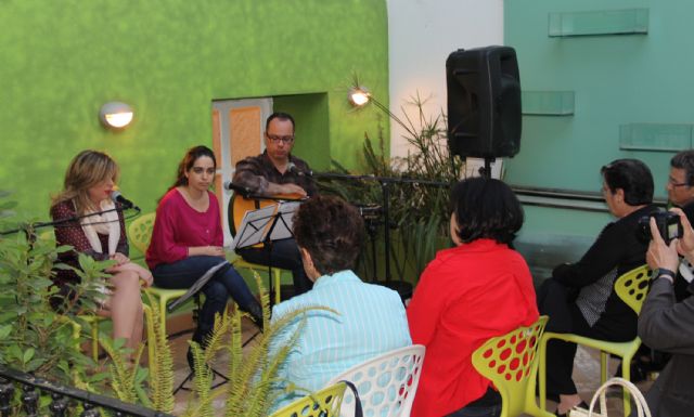 Puerto Lumbreras acogió el espectáculo cultural Poetas y Cuadrilleras. Vivencias musicales - 2, Foto 2