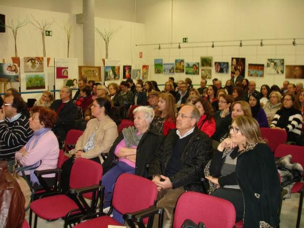 El centro cultural de Espinardo abre esta tarde la exposición Autorretrato. Más allá del espejo - 1, Foto 1