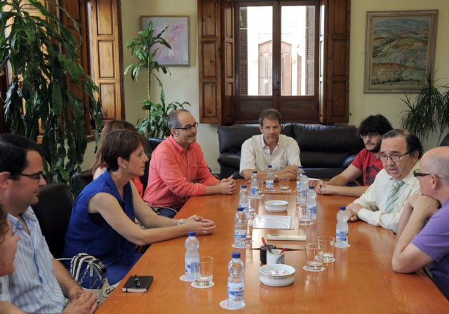 El nuevo equipo decanal de la facultad de Letras habla con el rector Orihuela de los objetivos del centro - 2, Foto 2