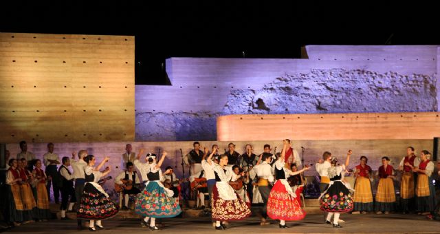Más de 1.000 personas disfrutaron del XXVII Festival Nacional de Folklore en el Castillo de Nogalte - 3, Foto 3
