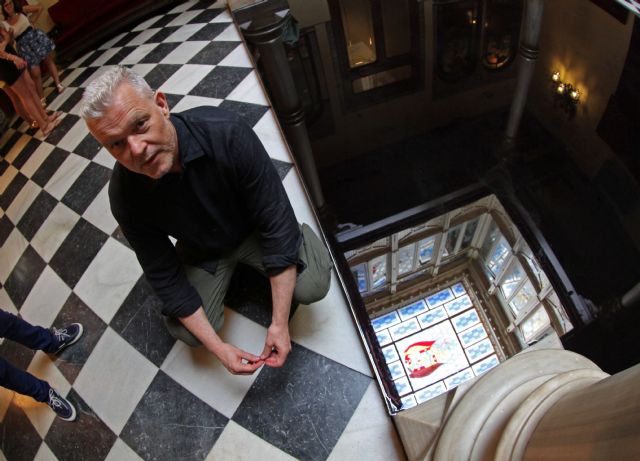 Per Barclay inunda de aceite negro el interior de un palacio del siglo XVIII en Cartagena con motivo de La Mar de Músicas - 3, Foto 3