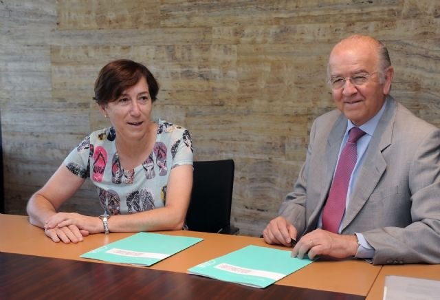 Política Social y CajaMurcia alcanzan un acuerdo para subvencionar actividades para mayores - 1, Foto 1