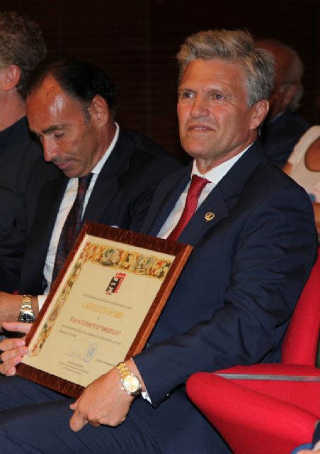 El maestro Espartaco, leyenda viva de la tauromaquia, muy feliz con su Castillete de Oro - 2, Foto 2