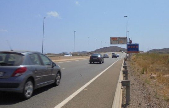 Los accidentes de tráfico con víctimas se redujeron entre junio y agosto un 29 por ciento en la Red de Carreteras de la Comunidad - 1, Foto 1