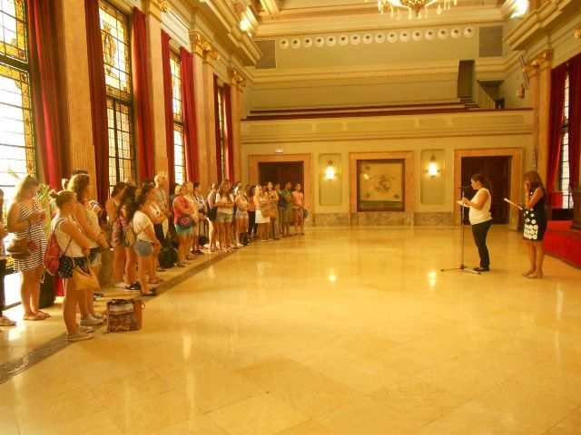 Estudiantes y profesores de Fuente Álamo y de centros educativos de Polonia, Grecia, Turquía, Bulgaria, Lituania y Reino Unido conocen el Ayuntamiento - 2, Foto 2