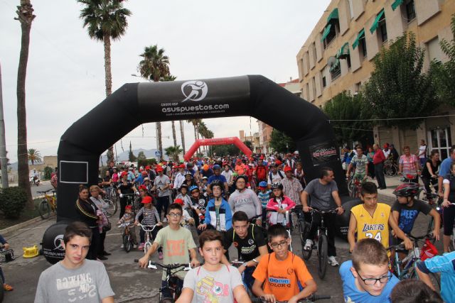 'En Forma Pedaleando' 2014 congregó a un millar de lumbrerenses en su tradicional recorrido urbano en bicicleta - 1, Foto 1