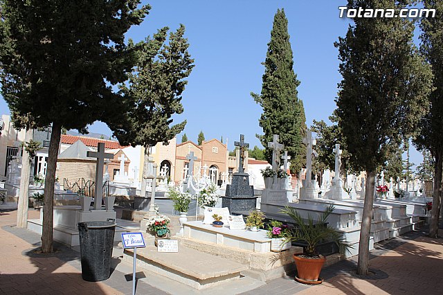 El Ayuntamiento pone a punto el Cementerio Municipal 