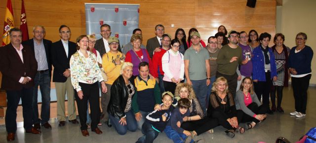 El IMAS recibe a los jóvenes del programa ´Operación Sonrisa, Rumbo a Murcia´ - 1, Foto 1