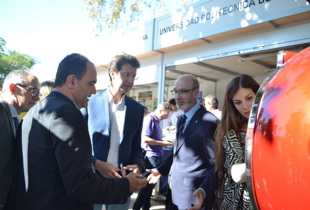 Miles de escolares participan en las demostraciones tecnológicas de la UPCT - 1, Foto 1