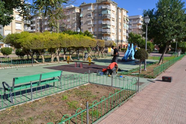 El Ayuntamiento de Águilas inicia los trabajos de mejora en la Plaza Gutiérrez Mellado - 1, Foto 1