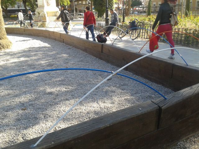 Medio Ambiente mejora la seguridad en la zona infantil del jardín de Floridablanca - 2, Foto 2