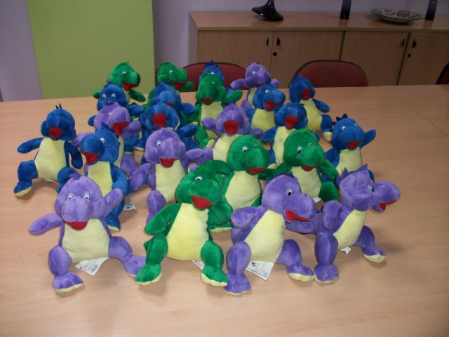 Consumo decomisa 23 dinosaurios de peluche - 1, Foto 1