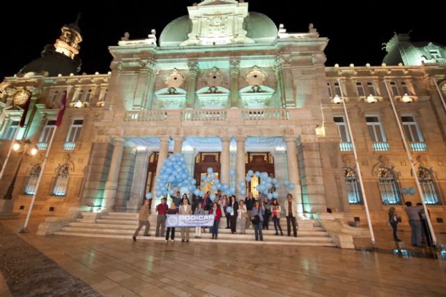 El Palacio Consistorial se tiñe hoy de de azul por el Día Mundial de la Diabetes - 1, Foto 1