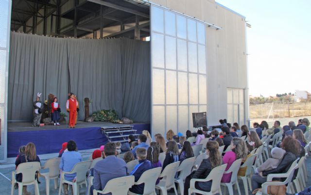 Actividades infantiles y teatro organizado para conmemorar el Día Mundial de la Infancia en el Complejo Cultural Auditorio - 2, Foto 2