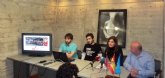 Ana Cobarro presenta un videojuego que permitir que el pblico asistente a la muestra navideña interacte con los artesanos