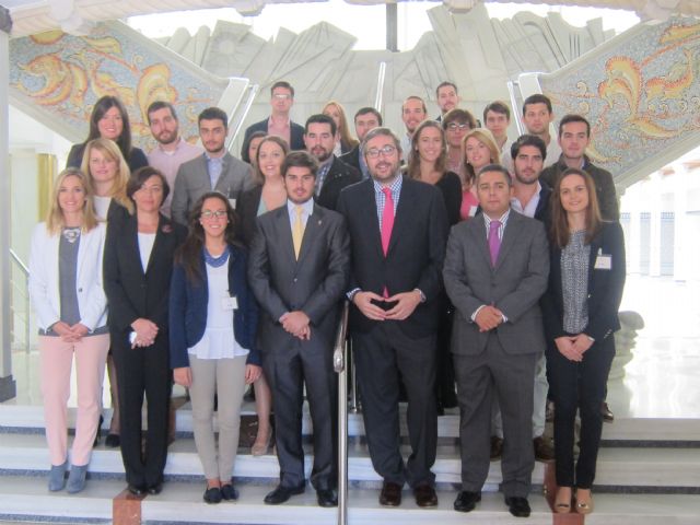 La formación de los jóvenes de ahora puede aportar mucho a la sociedad - 1, Foto 1