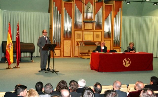 Educación hace entrega de sus diplomas a los primeros 22 titulados del Grado de Música - 1, Foto 1