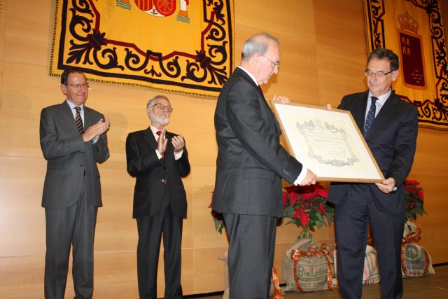 El Alcalde se suma a la conmemoración del XXXVI aniversario de la Constitución - 2, Foto 2