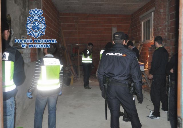 La Policía Nacional desarticula un grupo itinerante dedicado al robo en establecimientos - 2, Foto 2