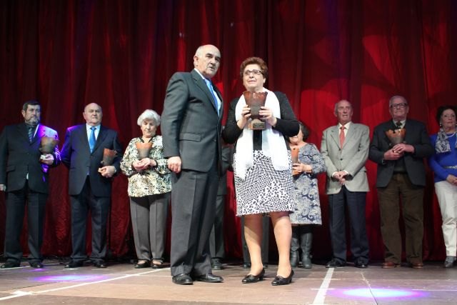 Garre reafirma el compromiso del Gobierno regional para garantizar el bienestar y la  calidad de vida de las personas mayores - 3, Foto 3