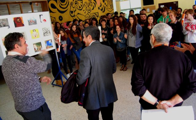 Más de una treintena de artistas murcianos donan sus obras para una exposición solidaria en el IES Floridablanca - 1, Foto 1