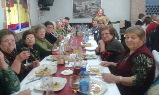 Más de doscientos mayores de Alguazas reciben la Navidad a ritmo de excursión, almuerzo de convivencia y baile - 5, Foto 5