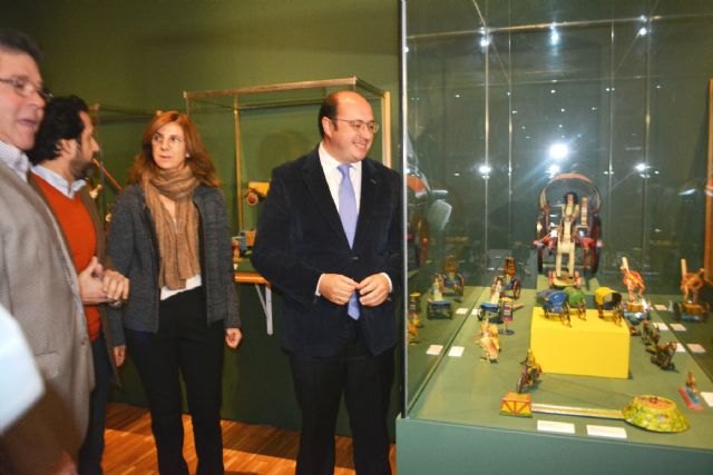 Cerca de 2.000 personas han visitado ya la exposición de juguetes antiguos del Museo de Bellas Artes de Murcia - 1, Foto 1