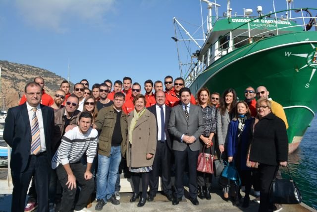 Educación cuenta desde hoy con un barco para ampliar y mejorar la formación práctica de los alumnos de la familia Marítimo-Pesquera de FP - 1, Foto 1