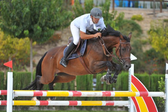 Martínez Bastida logra los primeros puestos de la grande en la Winter Cup Aros - 1, Foto 1